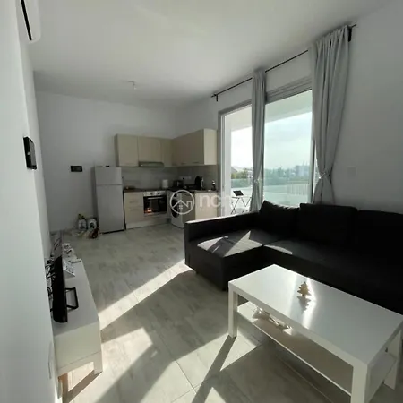 1 Bedroom In Egkomi Makedontissa Near Unic *