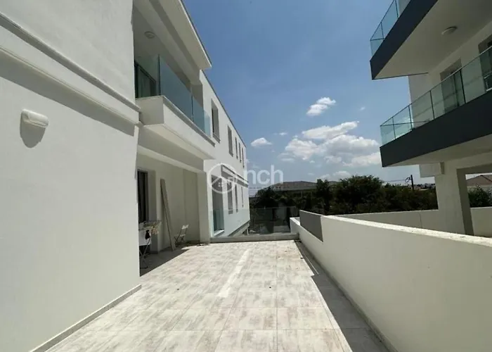 1 Bedroom In Egkomi Makedontissa Near Unic